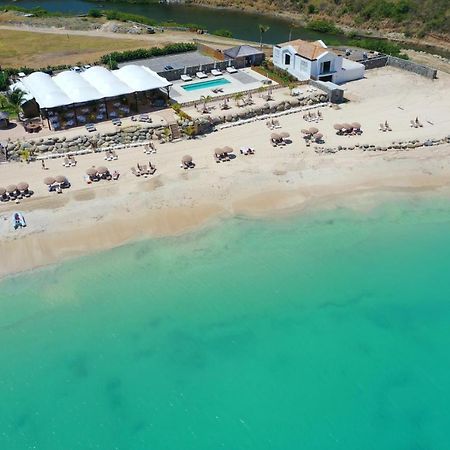 Le Domaine Anse Marcel Beach Resort Exterior foto