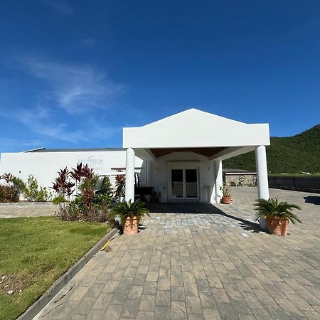 Le Domaine Anse Marcel Beach Resort Exterior foto