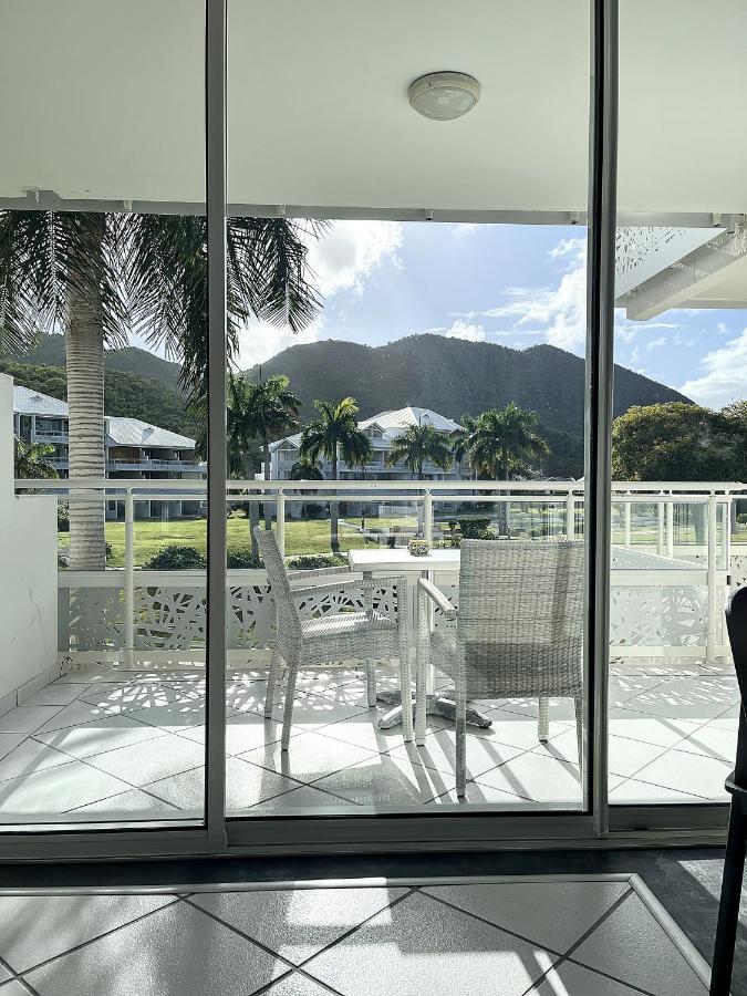 Le Domaine Anse Marcel Beach Resort Exterior foto